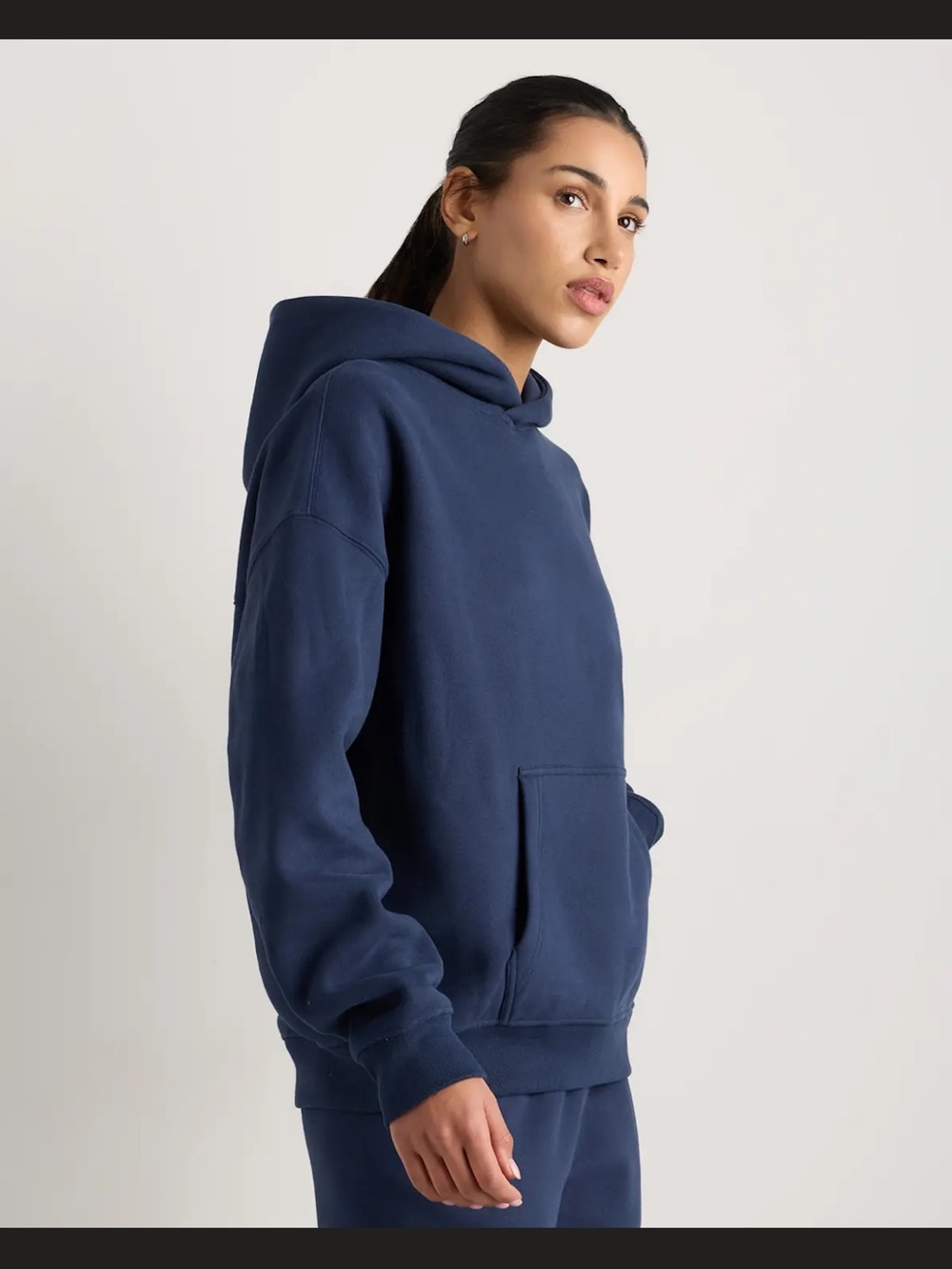 quince everyday fleece hoodie - Picture 3 of 10